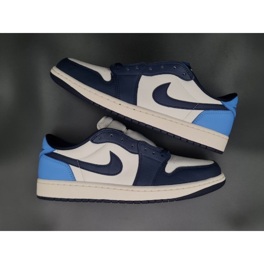 Jordan 1 Low OG. Obsidian UNC. SIZE 7.5 - CZ0790-400